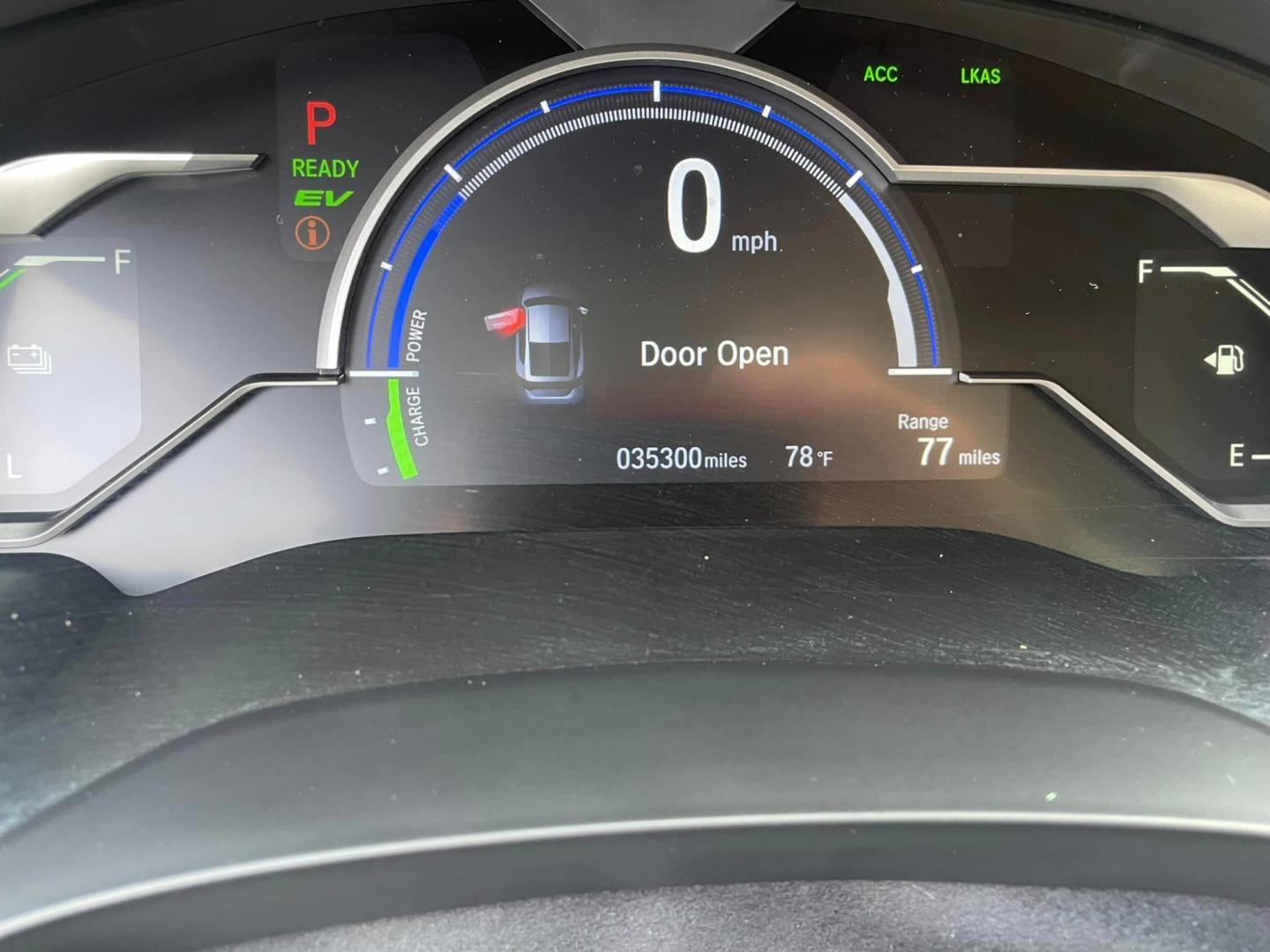 2021 Honda Clarity Plug-In Hybrid (JHMZC5F10MC) with an 1.5L L4 DOHC 16V HYBRID engine, CVT transmission, located at 744 E Miner Ave, Stockton, CA, 95202, (209) 944-5770, 37.956863, -121.282082 - Photo#7